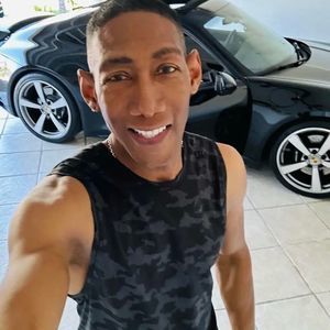 Meet your Posher, Stanley